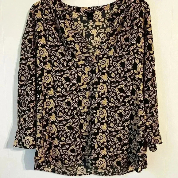 Women’s size, large petite Ann Taylor blouse. Great pre-on condition. - Picture 1 of 8